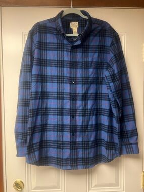 L.L. Bean Men's Blue Plaid Button-Front Flannel Shirt 100% cotton